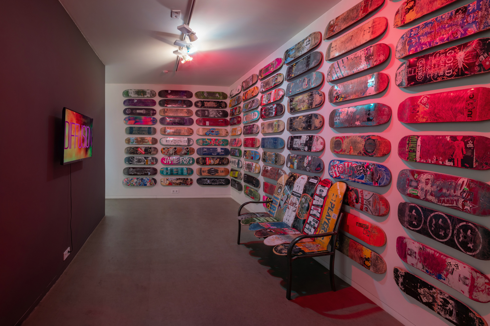 Artūras Jendovickis. Exhibition "Freethinkers" at Prospekto gallery in Vilnius